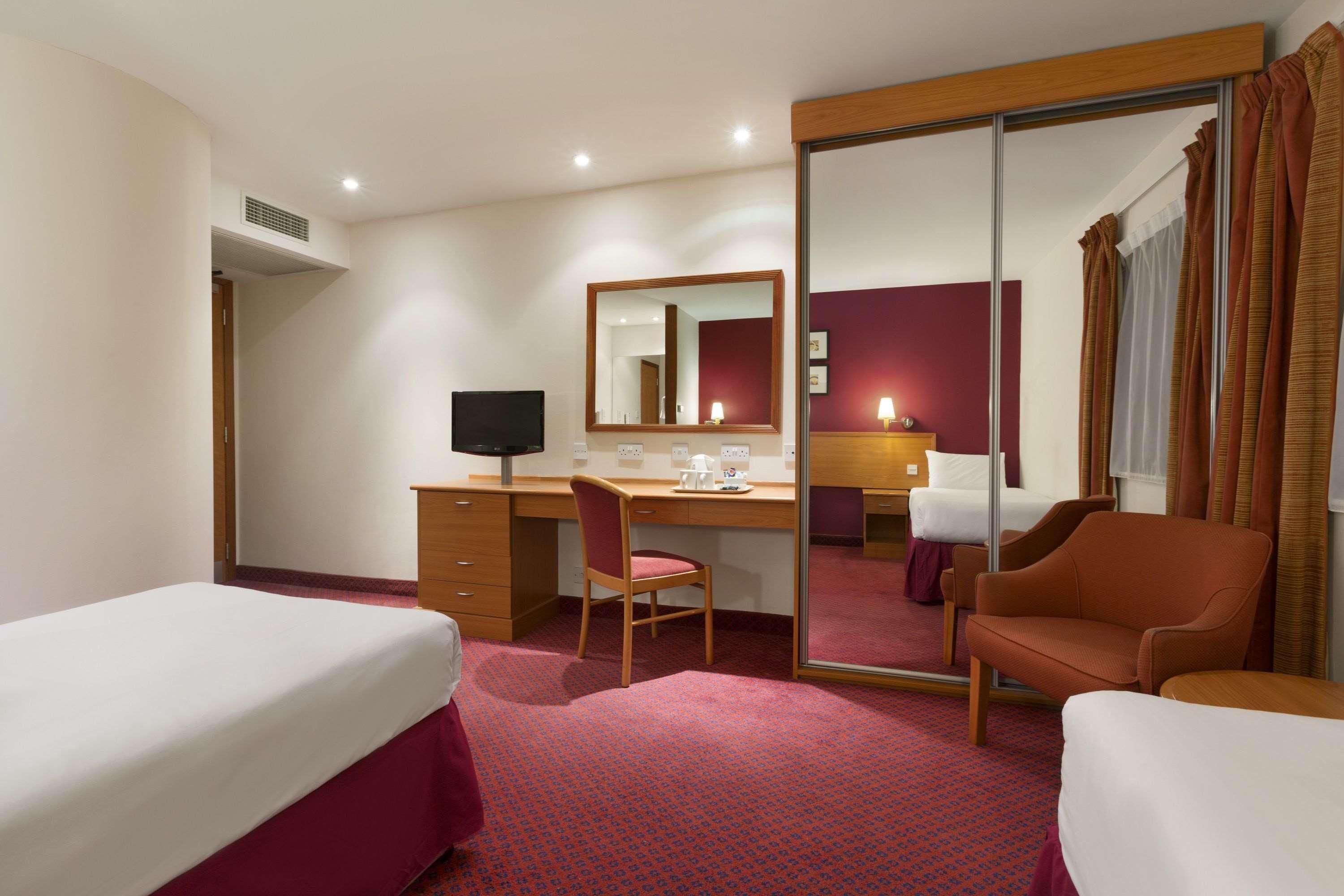 Days Inn Stevenage North Baldock Dış mekan fotoğraf