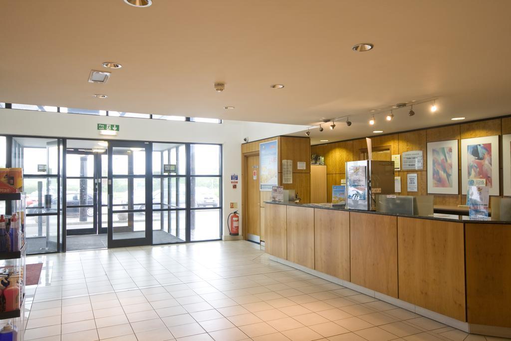 Days Inn Stevenage North Baldock Dış mekan fotoğraf
